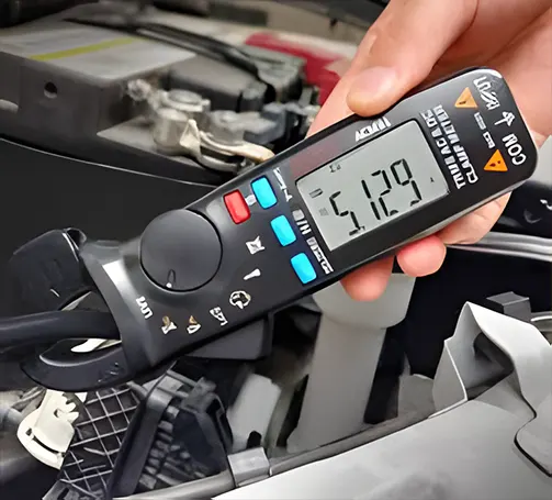 Mesure de courant de fuite voiture pince ampèremétrique